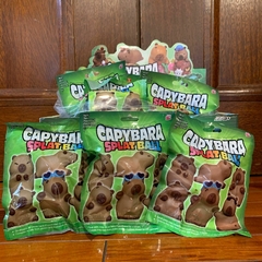Paquetito de Sorpresa de Capybara -Trae 3 Cartas y 1 Muñequito Aplastante Con Sonido - comprar online