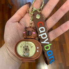 Llavero de Goma con Luz - Capibara con Pez - comprar online