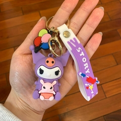 **Llavero de Goma Kuromi Violeta con Teddy - comprar online