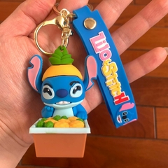 Llavero de Goma de Stitch Azul - Con Cajas de Fruta - comprar online