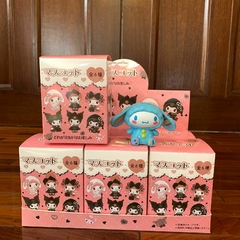Cajita de Sorpresa de SANRIO - Trae 1 Muñeco - comprar online