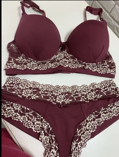 Conjunto plus size na internet