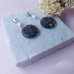 BRINCO PÉROLA NEGRA