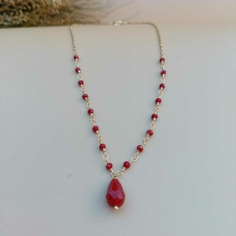 COLAR CRISTAL VERMELHO