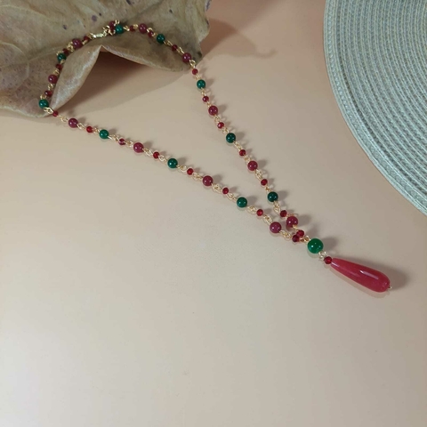 COLAR JADE VERMELHO