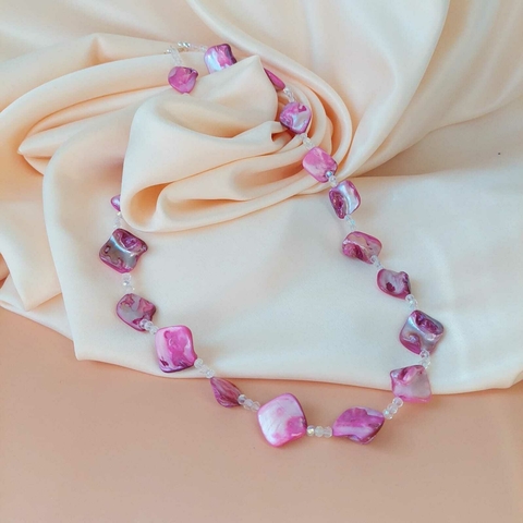 COLAR MADREPÉROLA ROSA