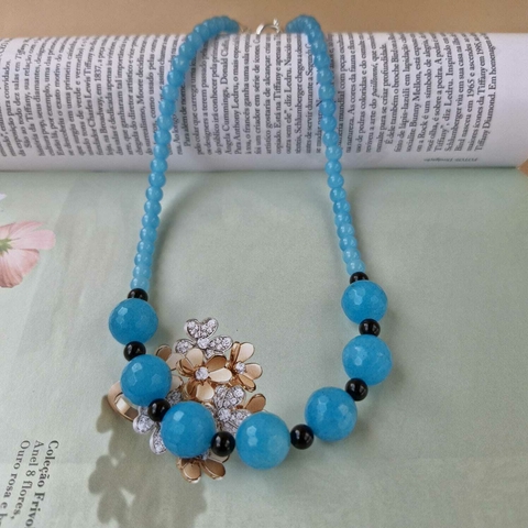 COLAR JADE TURQUESA