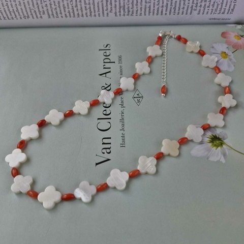 CHOKER MADREPÉROLA FLOR