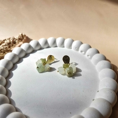 BRINCO CASCALHO JADE OLIVA - Primajoia
