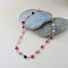 COLAR JADE PINK E ROSA na internet