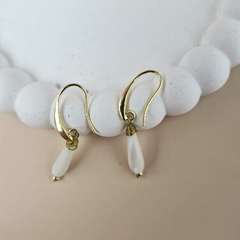 BRINCO PEDRA BRANCA - Primajoia