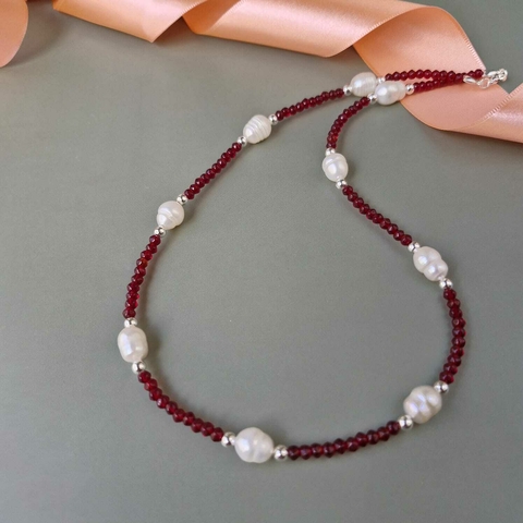 COLAR BRILHO ESCARLATE