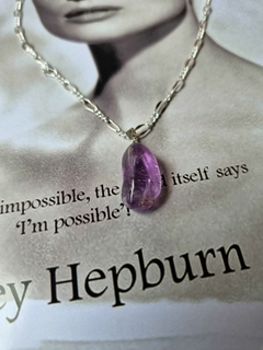 COLAR LUZ DE LAVANDA