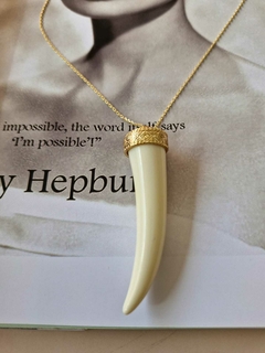 COLAR ESSÊNCIA SELVAGEM na internet