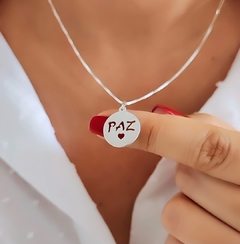 Colar Paz na internet