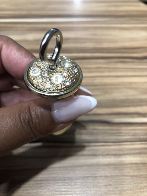 PLUG ANAL P MACIÇO COM ANEL PARA PASSAR FITA