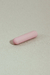 Vibrador recarregável rosa em formato compacto sobre fundo claro.