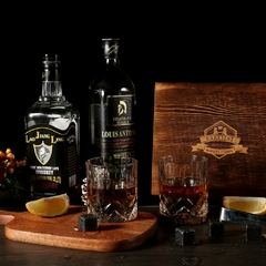 Conjunto de pedras e óculos Whisky, cubo de gelo de granito para whisky