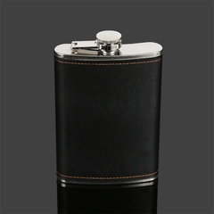 Kit com cantil, abridor de garrafa manual e dois copos - world wine