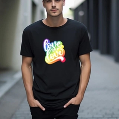 Camiseta Preta Love is Love - LGBT na internet