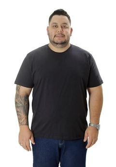 CAMISETA BÁSICA GOLA REDONDA LISA PLUS SIZE - comprar online