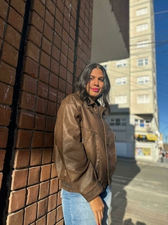 Imagen de Campera bomber vintage chocolate