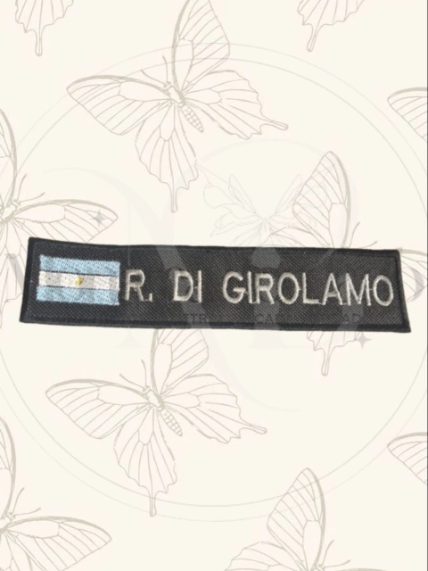 Parche Bordado con Nombre y Bandera – Personalizado