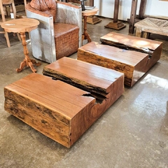 Mesa de Centro Tora Dupla de Cumaru c/ peça de Ferro e Rodas - comprar online