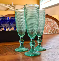 KIT com 6 Taças de Champanhe em Vidro Verde com Bolinhas - loja online