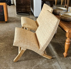 Poltrona em Madeira e Fibra Natural Trançada - Marcenaria Tiradentes - Móveis e Decoração Artesanais de alto padrão