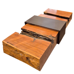 Mesa de Centro Tora Dupla de Cumaru c/ peça de Ferro e Rodas
