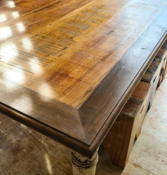 Mesa de Jantar Pés Torneados Pátina Branca e T. Bicolor 2,40 x 1,30 na internet
