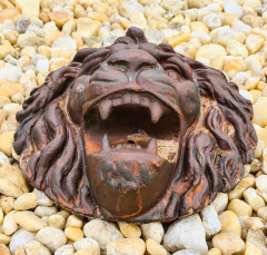 Imagem da Cara de Leão em Ferro Fundido, artesanato sofisticado para decoração da Marcenaria Tiradentes