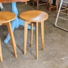 Banqueta Artesanal Mesa Redonda M Alta em Peroba 60cm - comprar online