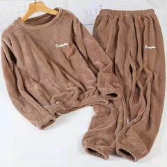 Pijama de inverno na internet