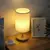 Luminária de Mesa Minimalista em Madeira com Cúpula de Tecido e USB - Office Decor: tudo para sua casa e escritório