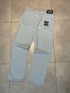 CALCA JEANS CORTE RETO TRIP BORDADO