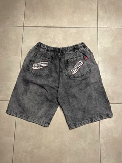 BERMUDA JEANS ESTONADA BAGGY BORDADO