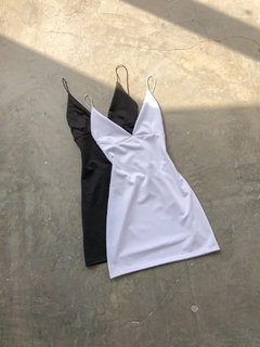 Vestido corto crepe - espalda descubierta