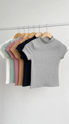 Remera media polera - Manga corta - comprar online