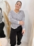 Sweater con detalles en bordes