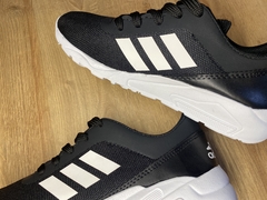 Zapatillas Adidas deportivas en internet