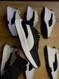 Zapatillas Puma deportiva negra
