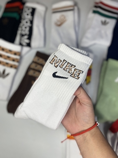Media caña Nike print - comprar online