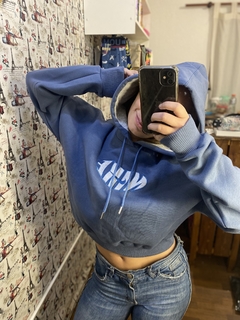 Buzo Nike corazon azul en internet