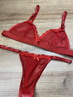 Conjunto de tul rojo en internet