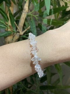 Pulseira Quartzo Cristal Cascalho - Pedras Energéticas