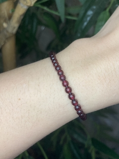 Pulseira Granada 4MM Polida - comprar online