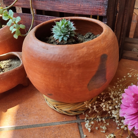 Big Tlapazola Round plant pot