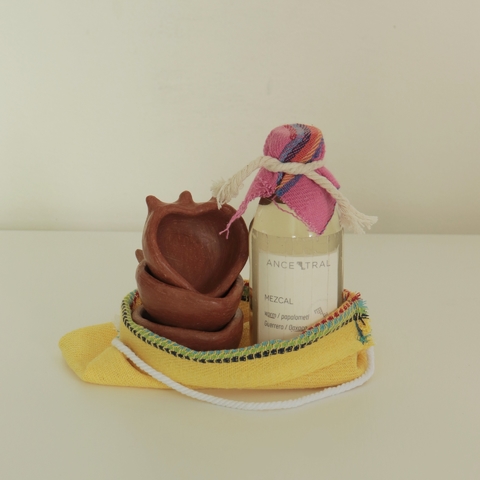Heart mezcal cups set